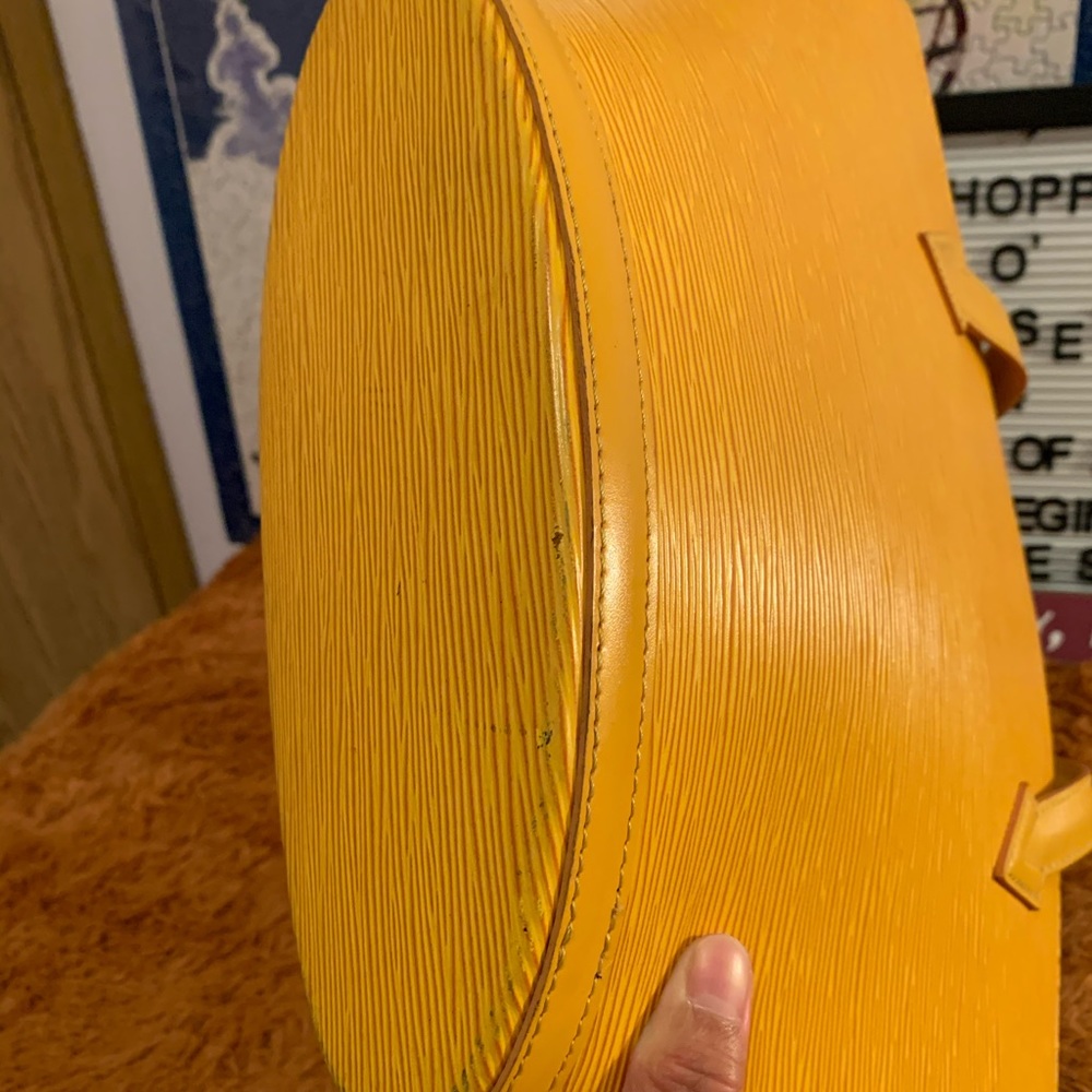 💯 Authentic LV Yellow Epi Leather St Jacques - Picture 5 of 16